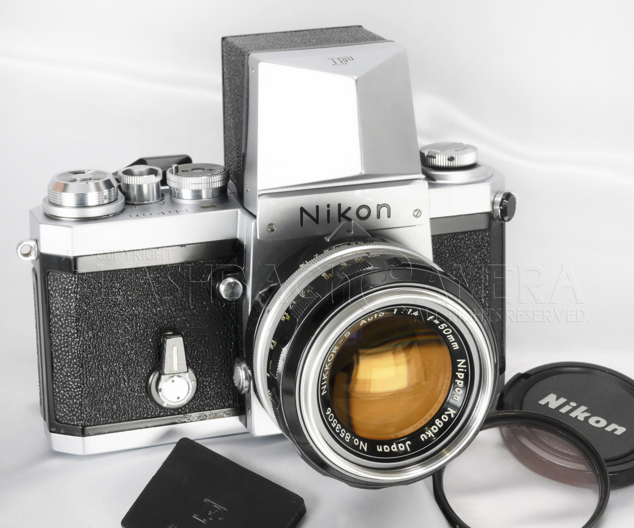 025567_01-nikon-new-f-action-